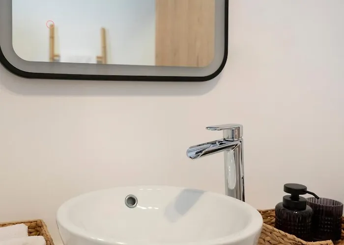 Vakantiehuis Pounta - 2br With Shared Pool - Fiora I *