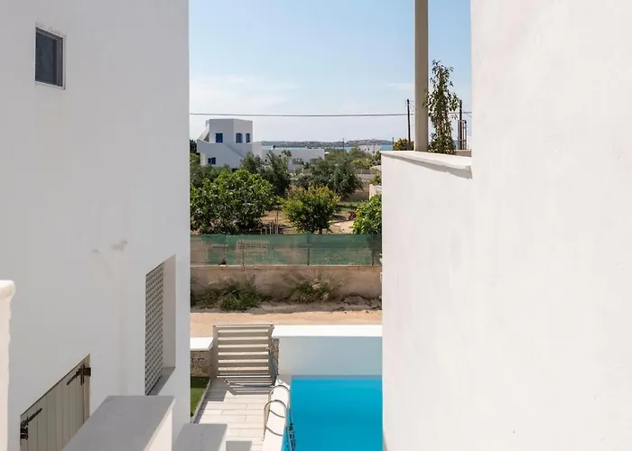 Pounta - 2br With Shared Pool - Fiora I Vakantiehuis *